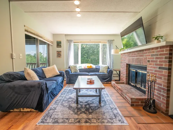 32B Snow Tree Lane #Oaks B, Dover, VT 05356