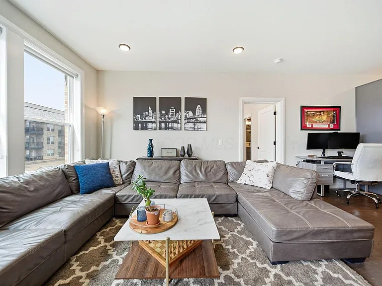 751 N 6th St #205 — Photo 13