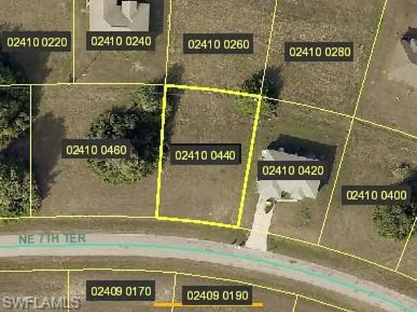 411 NE 7th Ter, Cape Coral, FL 33909