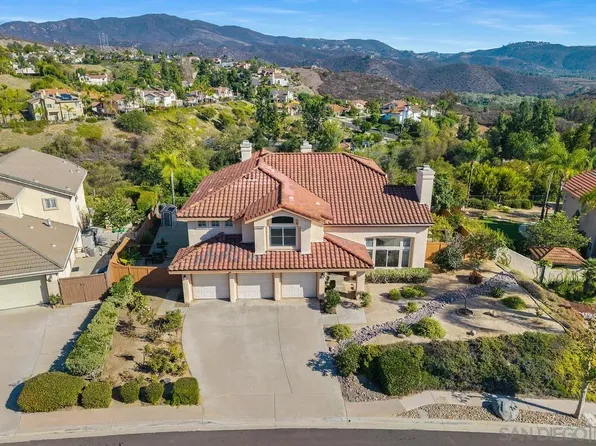 1819 Monarch Ridge Cir, El Cajon, CA 92019