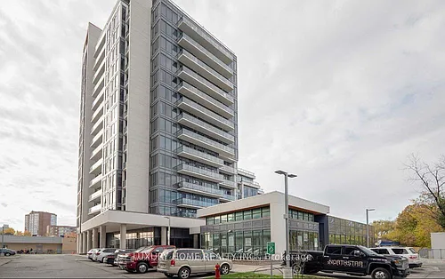 9618 Yonge St Photo 1