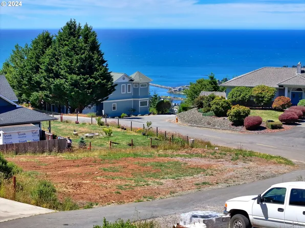 98000 Crown Terrace Rd #3, Brookings, OR 97415