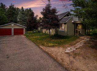 5035 Pickerel Lake Rd, Petoskey, MI 49770