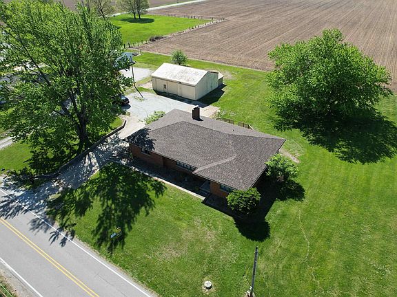 3rd image of 5660 E 400th St N