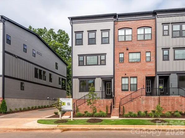 403 Old Town Village Rd, Waxhaw, NC 28173