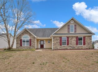 505 Collinwood Dr, Raeford, NC 28376