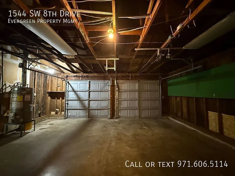 1544 SW 8th Dr — Photo 27