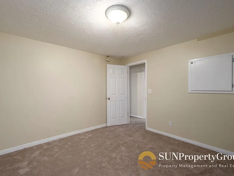 1316 W Kodiak Way — Photo 12