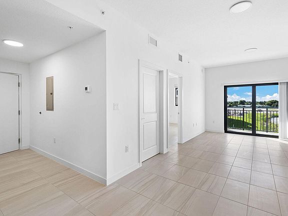 2nd image of 800 NW 207th St #2824487