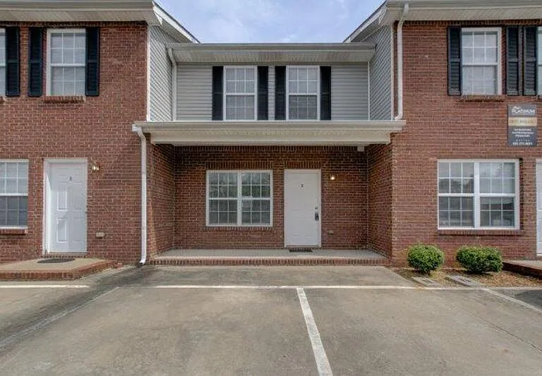 299 Raleigh Dr — Photo 1