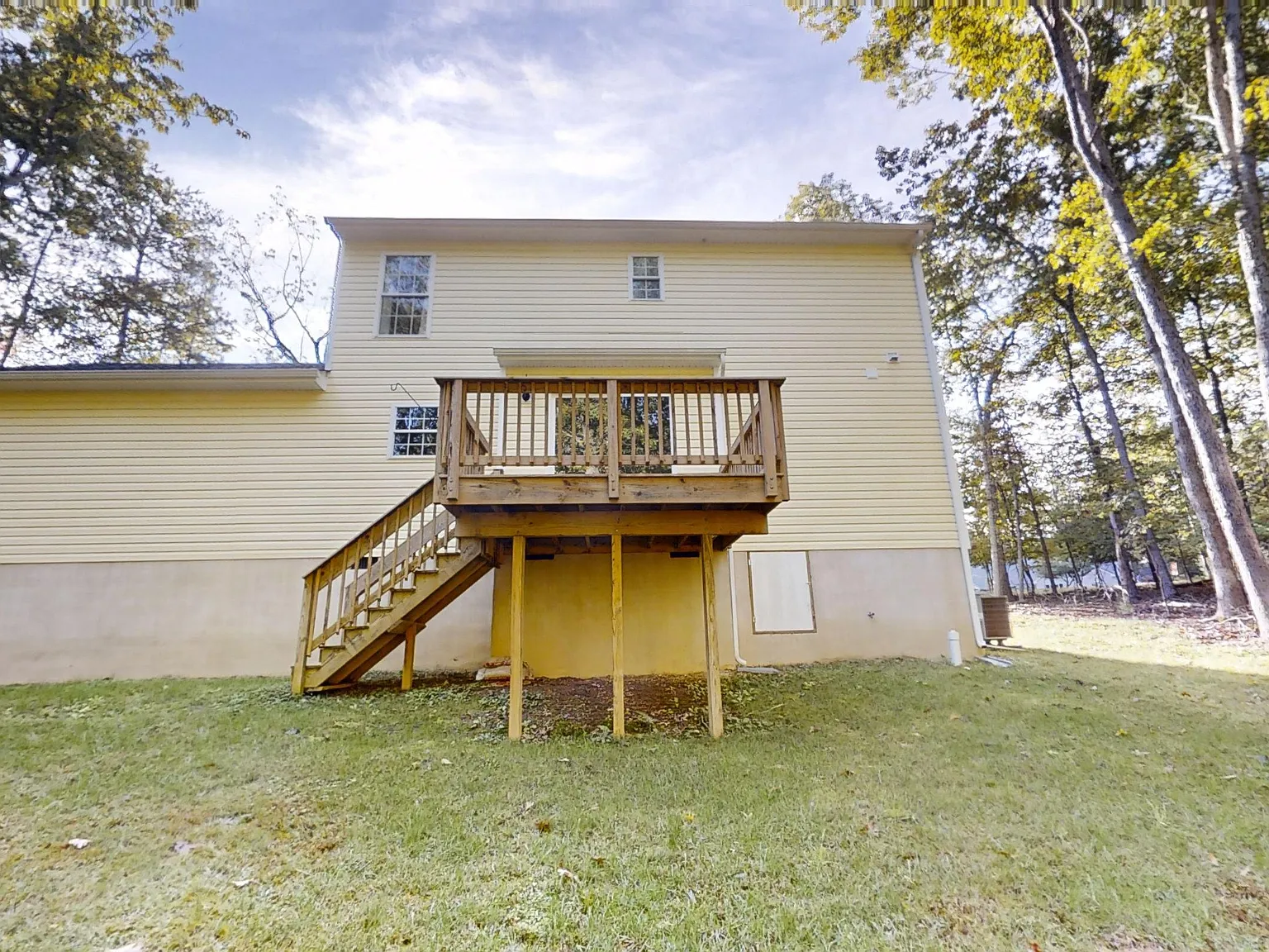 4 bed, 2.5 bath, 1641 sqft, $2,550 — Photo 3