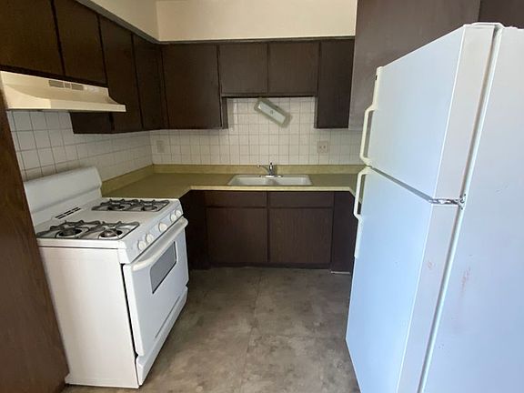 4th image of 8558 W Appleton Ave APT 1