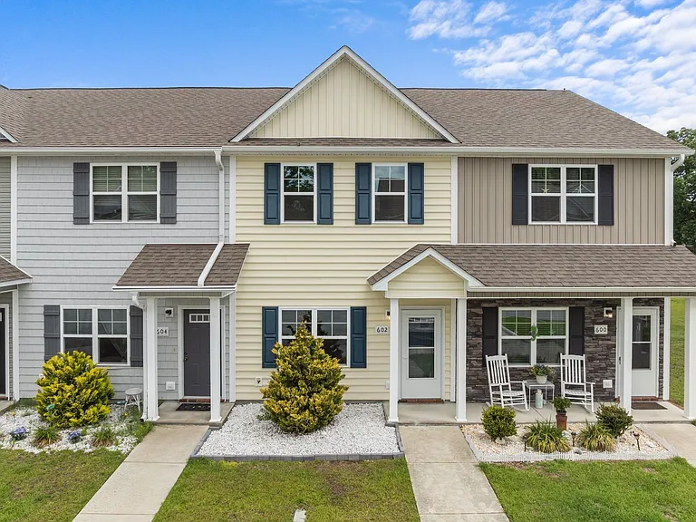602 Justice Farm Dr — Photo 1