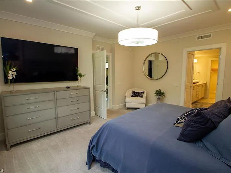 172 Indies Dr E #8-102 — Photo 15