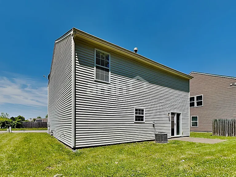 3345 Grove Berry Ln — Photo 21