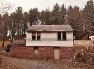 625 Owl Creek Rd, Lehighton, PA 18235