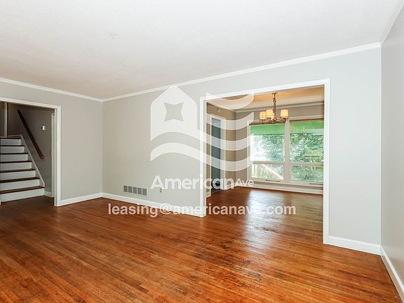 1777_003_living_room_3.jpg