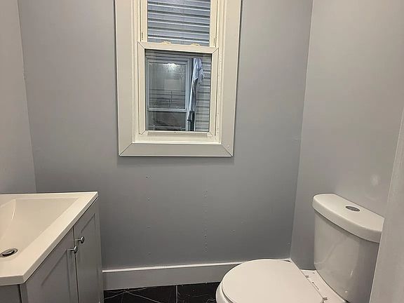 3rd image of 430 Avon Ave #1F