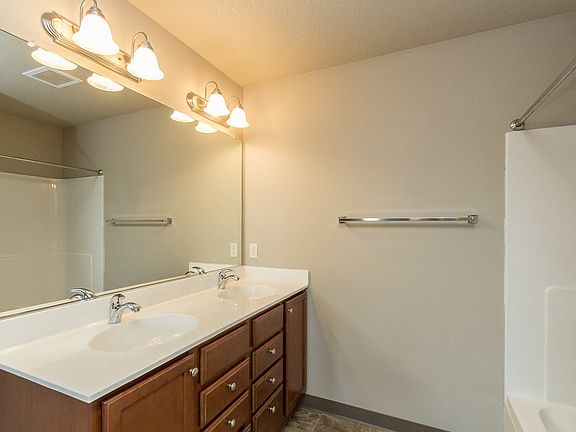 2nd image of 125 Hyland Ave Unit 301