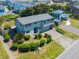 2131 Beach Loop Dr SW, Bandon, OR 97411