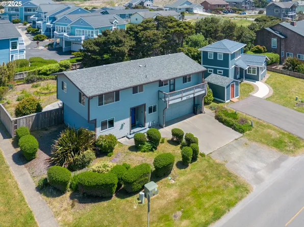 2131 Beach Loop Dr SW, Bandon, OR 97411