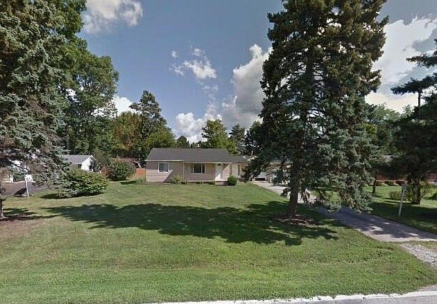1st image of 76 Barnes Dr