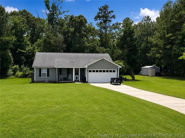 203 Drew St, Raeford, NC 28376