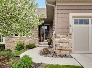 8611 Lake Riley Dr, Chanhassen, MN 55317