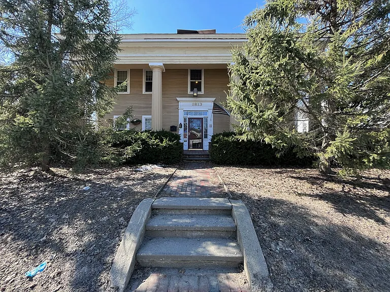 11 Mulberry St — Photo 1