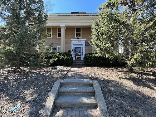 11 Mulberry St Photo 1