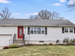 40 Windsor Ave, Randolph, NJ 07869