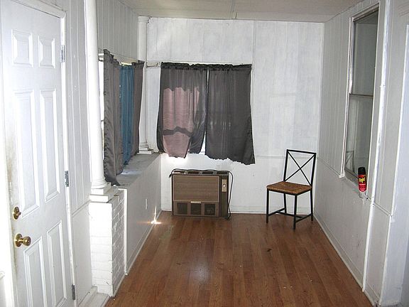 2nd image of 312 Washington St