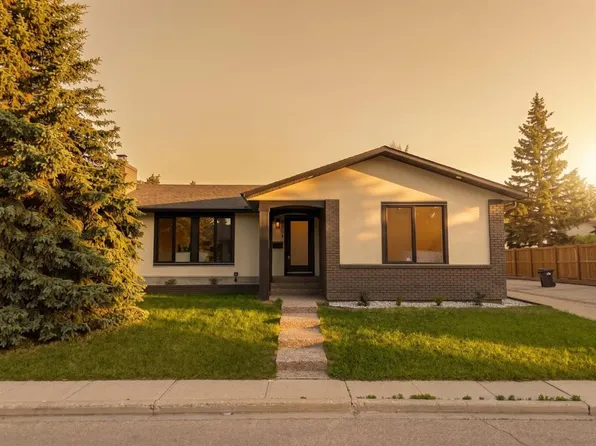 4904 S Valiant Dr NW, Calgary, AB T3A 1X2