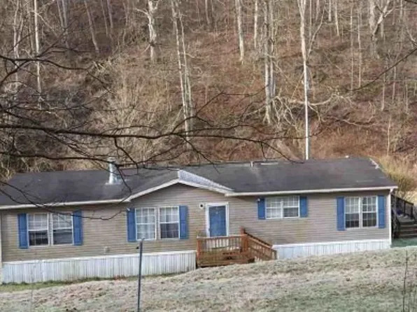 1293 Flag Run Rd, Clarksburg, WV 26301