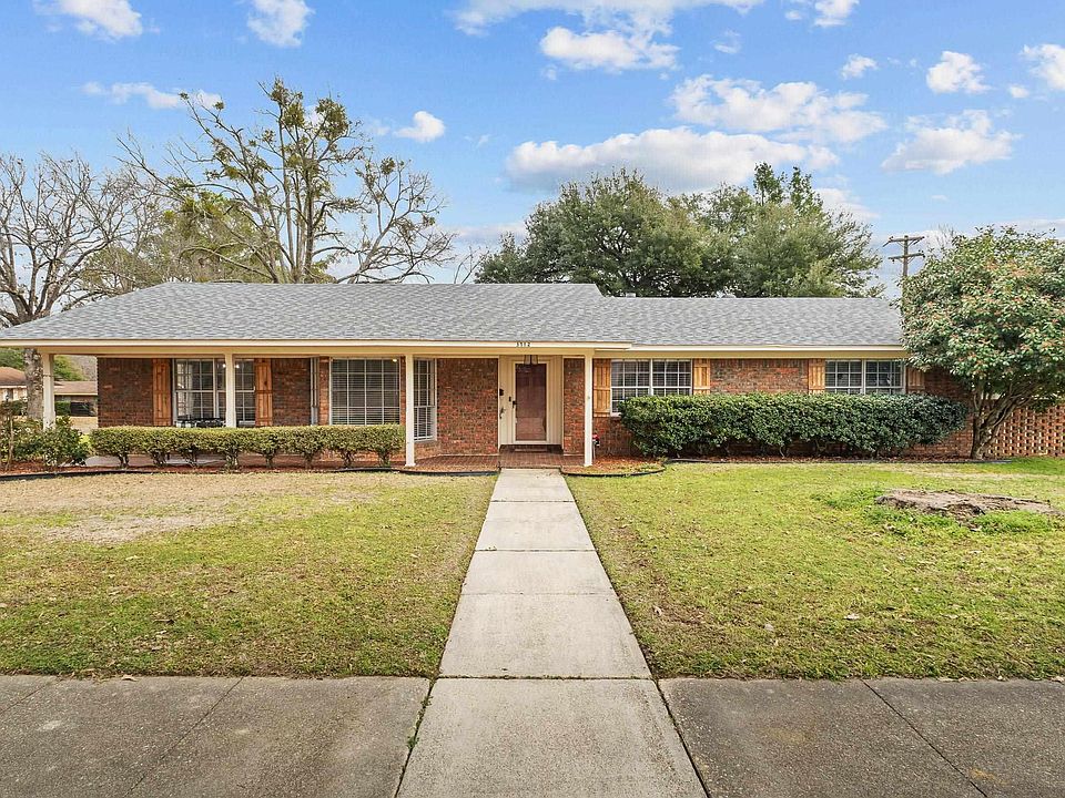 1st image of 3712 Holloway Dr