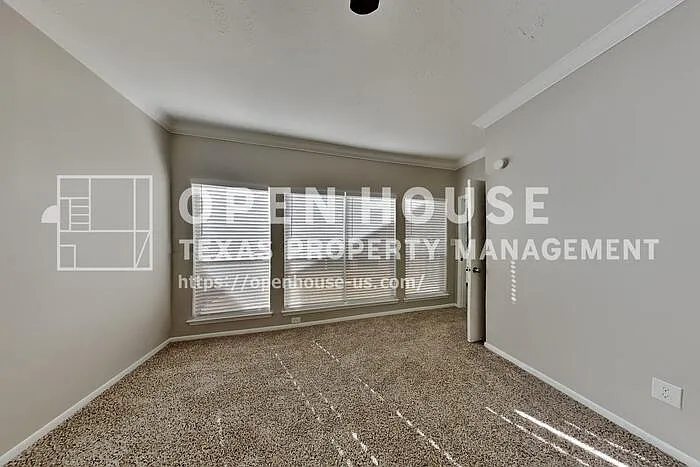 2127 Jamara Ln — Photo 10