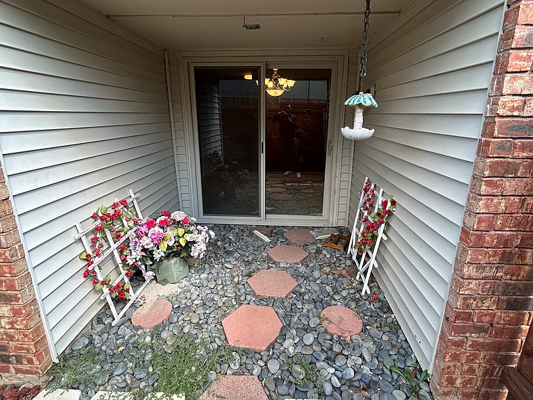 4908 Wagner Dr — Photo 7