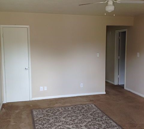 3rd image of 3805 Pleasant Ave APT D