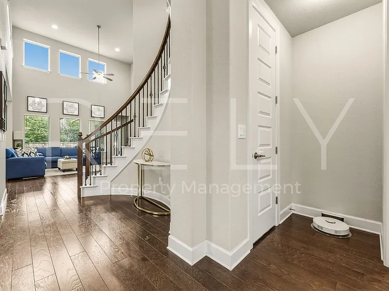 240 Cross Timbers Dr — Photo 8