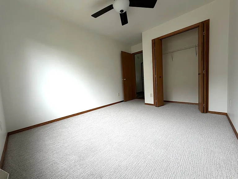 1217 Glacier Hill Dr — Photo 17