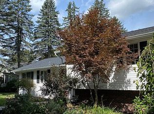 5713 Homestead Rd, Hamburg, NY 14075