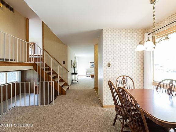 4th image of 15373 Betty Ann Ln