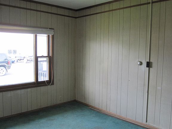 5th image of 120 Cottage Ave