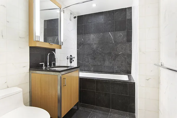 Rented by Warburg | media 26