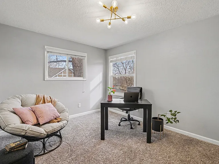 328 Butch Cassidy Dr — Photo 11