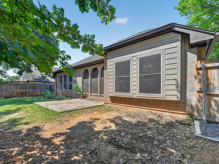 2720 Windstone Way — Photo 27