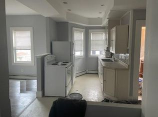 129 Swindells St FRONT 2, Fall River, MA 02723