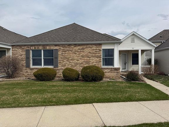 2nd image of 711 Meadowbrook Dr