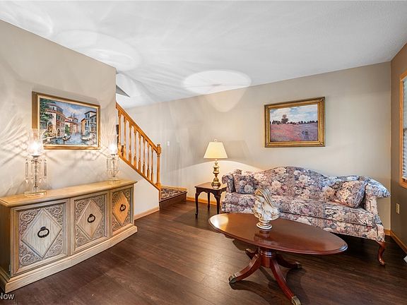 4th image of 906 Cottonwood Ct