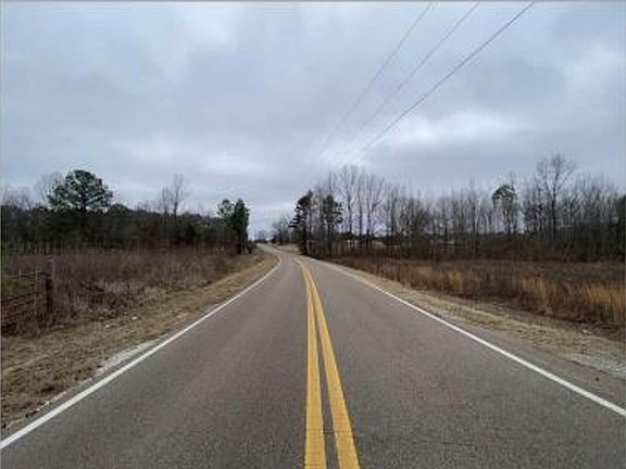 Exterior Neighborhood (street photo)